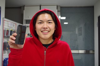 iphone5フロントパネルを修理しました。