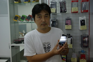 iPhone 3GS ガラスが割れた