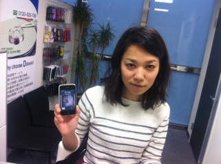 iPhone3GS のガラスと液晶の両方交換